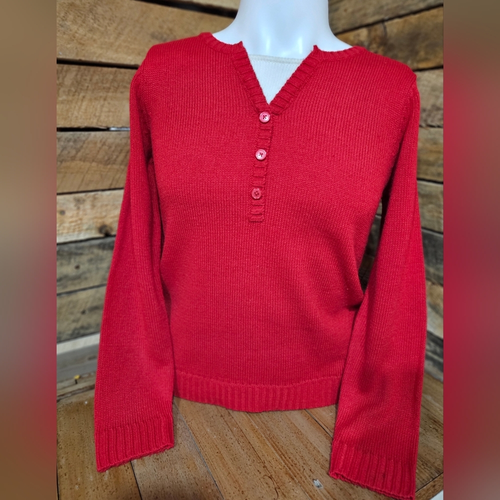 Size petite medium red long sleeve‎ mountain lake top